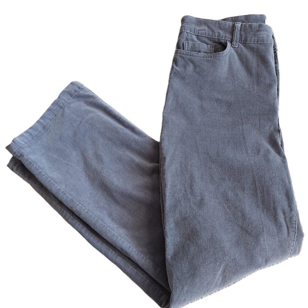 Croft & Barrow Corduroy Jeans SZ 8. 95% Cotton 5% Spandex